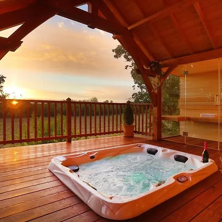 Holiday home De Prestige Avec Jacuzzi Et Sauna Privatifs