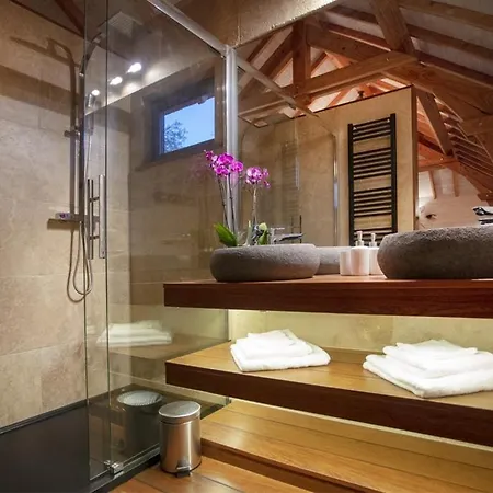 別荘 De Prestige Avec Jacuzzi Et Sauna Privatifs アルゾンヌ